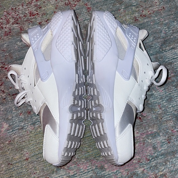 Like NEW! Women’s Nike Air Huarache Run - Size 9 ☑️ - Picture 2 of 9